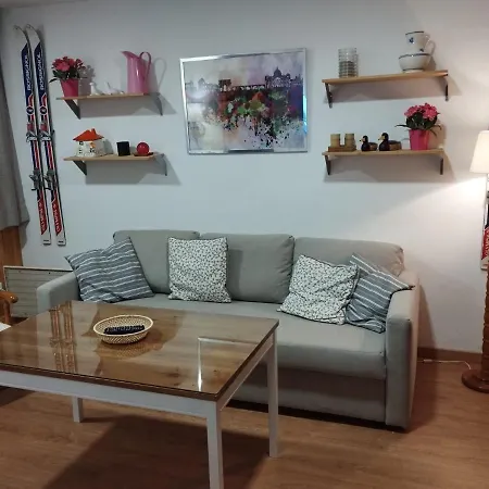 Edificio Primavera Zona Baja Апартаменты *